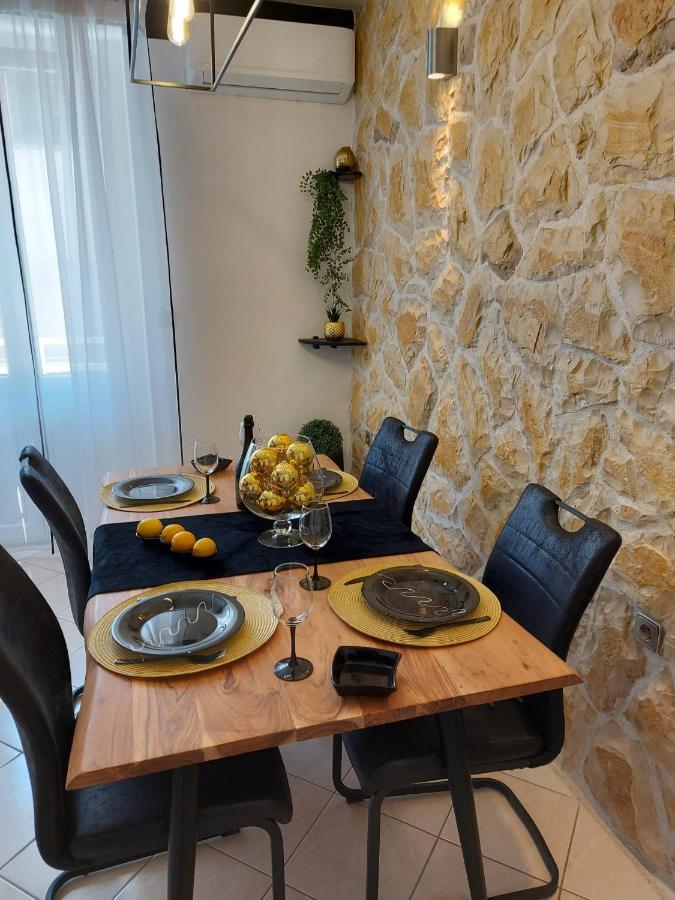 Split Luxury Oasis Apartment Екстериор снимка