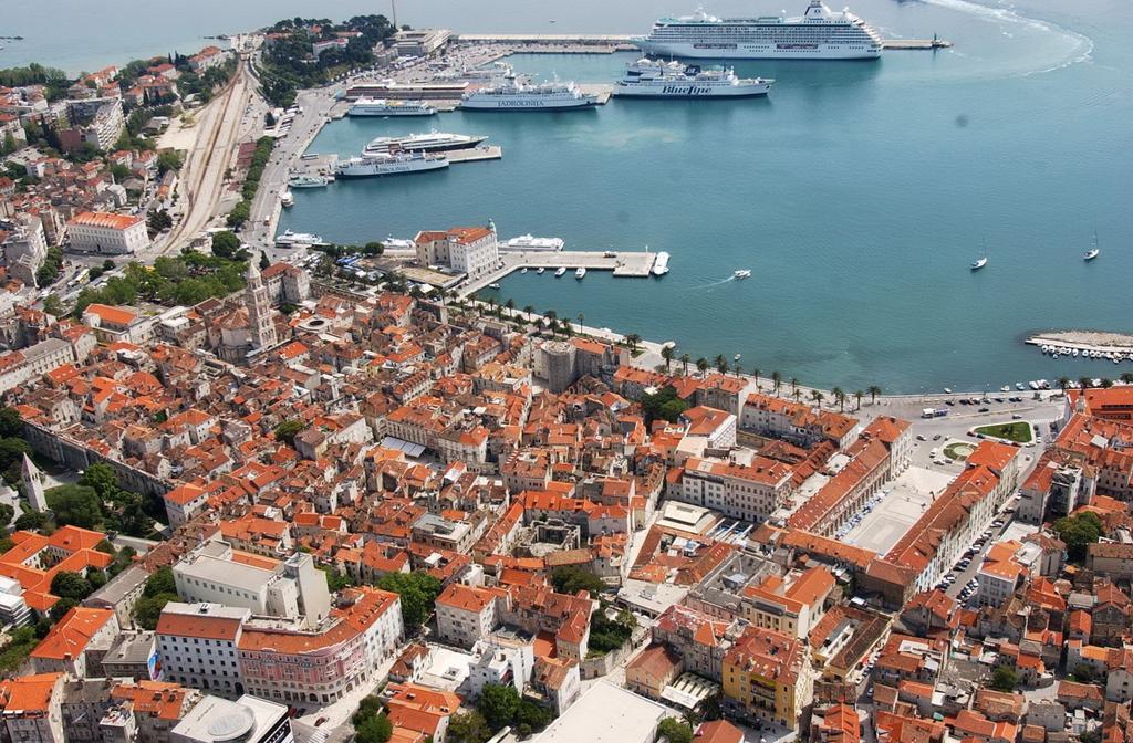 Split Luxury Oasis Apartment Стая снимка